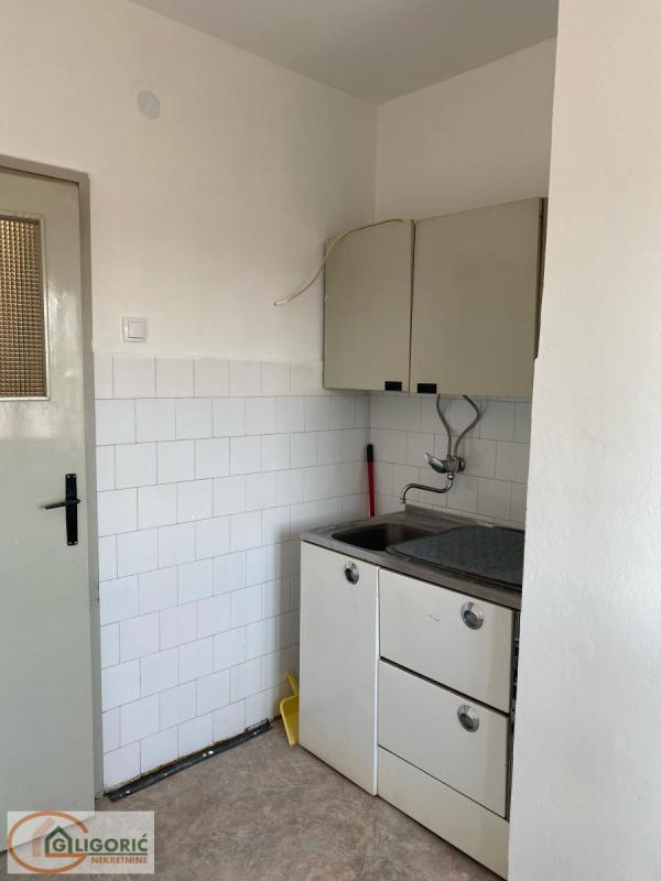Slika 6 - 27. marta, Dvoiposoban stan na prodaju, 57m2, 250.000€