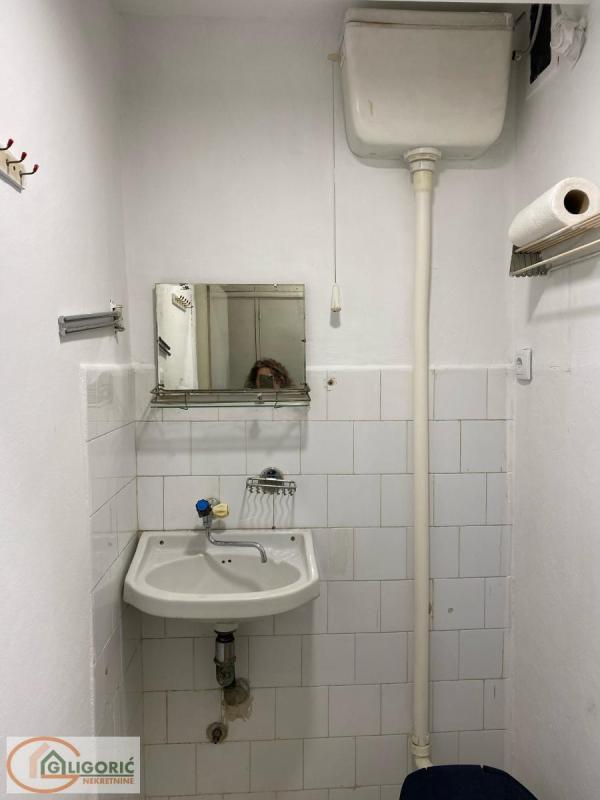 Slika 11 - 27. marta, Dvoiposoban stan na prodaju, 57m2, 250.000€