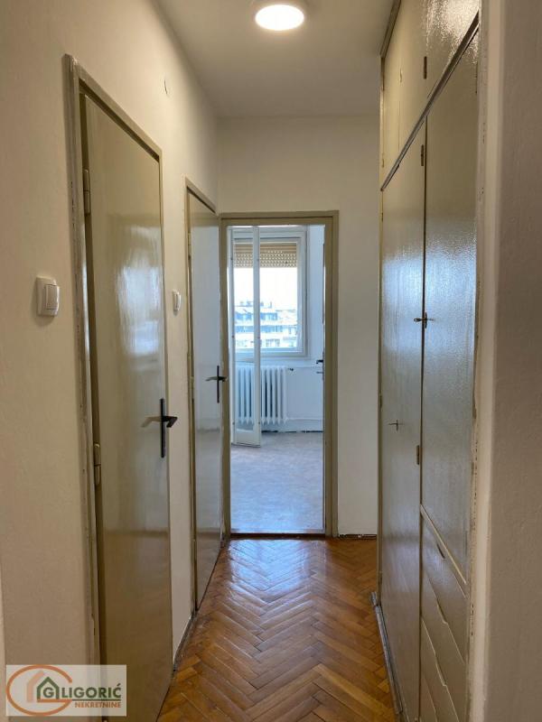 Slika 9 - 27. marta, Dvoiposoban stan na prodaju, 57m2, 250.000€