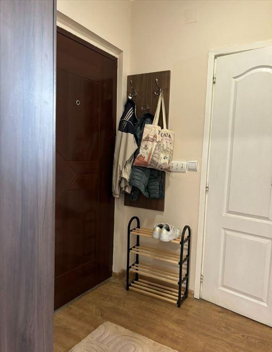 Slika 1 - Železnička, Jednoiposoban stan za izdavanje, 41m2, 420€