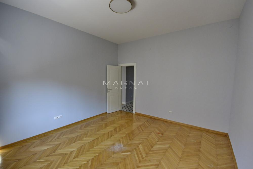 Slika 10 - Gospodar Jevremova, Dvoiposoban stan na prodaju, 72m2, 310.000€