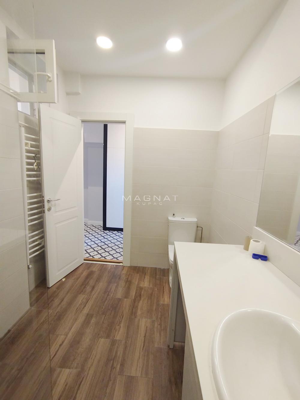 Slika 6 - Gospodar Jevremova, Dvoiposoban stan na prodaju, 72m2, 310.000€