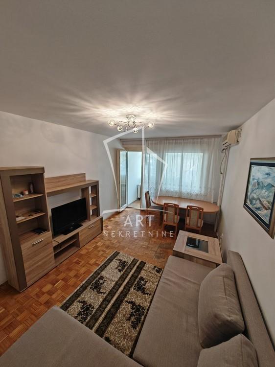 Slika 1 - Nehruova, Dvosoban stan za izdavanje, 45m2, 500€