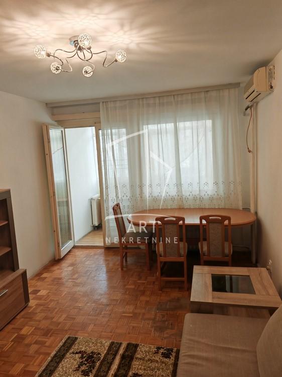 Slika 2 - Nehruova, Dvosoban stan za izdavanje, 45m2, 500€
