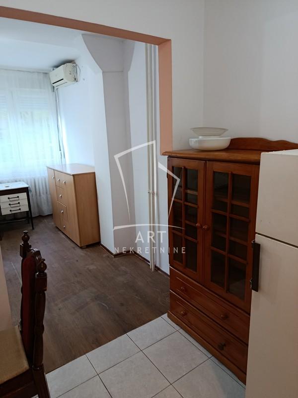 Slika 2 - Borska, Jednoiposoban stan za izdavanje, 35m2, 350€