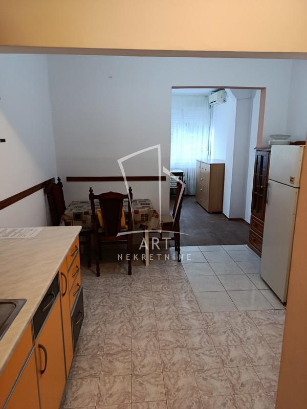 Slika 3 - Borska, Jednoiposoban stan za izdavanje, 35m2, 350€