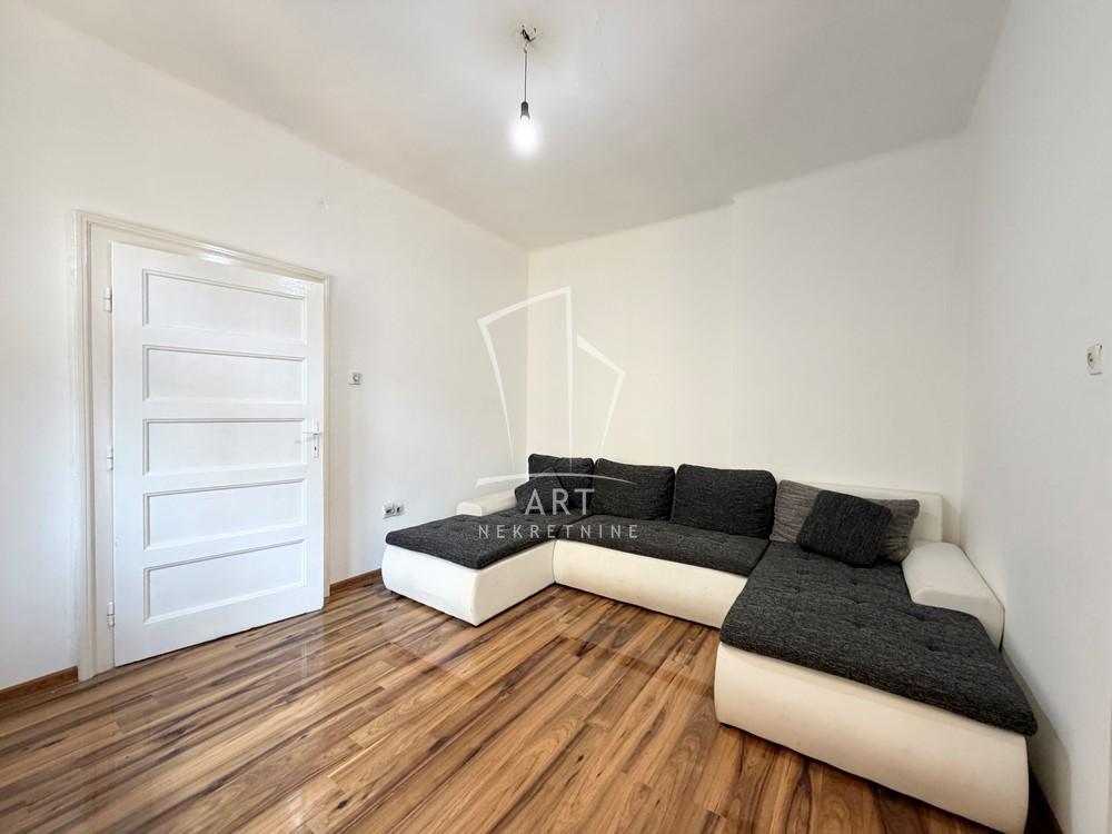 Slika 1 - Maksima Gorkog, Dvosoban stan na prodaju, 68m2, 195.000€