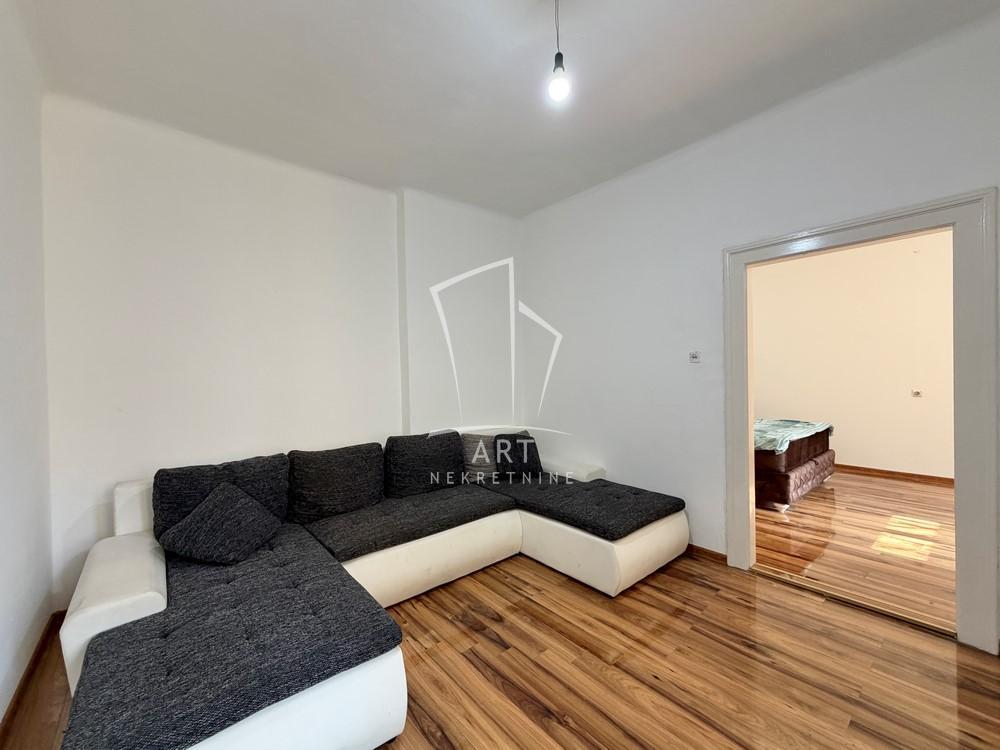 Glavna slika -Maksima Gorkog, Dvosoban stan na prodaju, 68m2, 195.000€