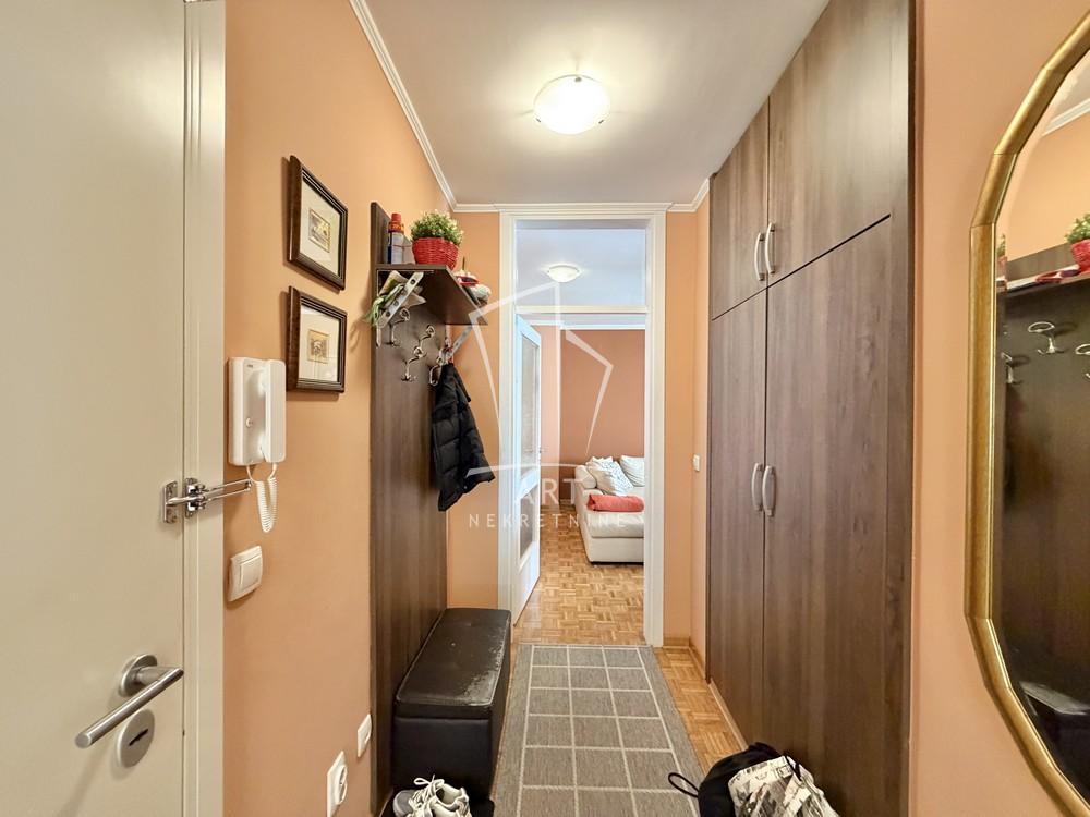 Slika 11 - Bulevar Mihajla Pupina, Četvorosoban stan na prodaju, 103m2, 429.000€