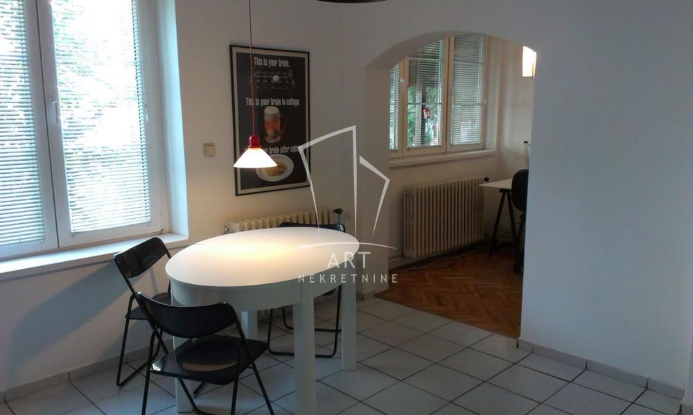 Slika 1 - Lješka, Četvorosoban stan na prodaju, 106m2, 295.000€