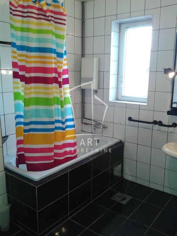 Slika 7 - Lješka, Četvorosoban stan na prodaju, 106m2, 295.000€