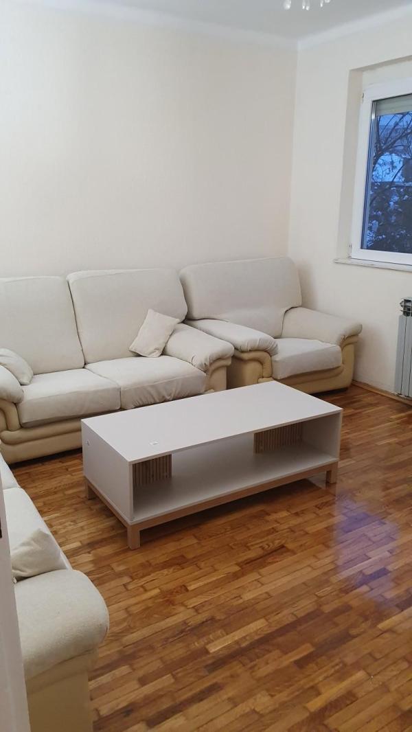 Slika 2 - Braće Grim, Dvosoban stan za izdavanje, 48m2, 800€