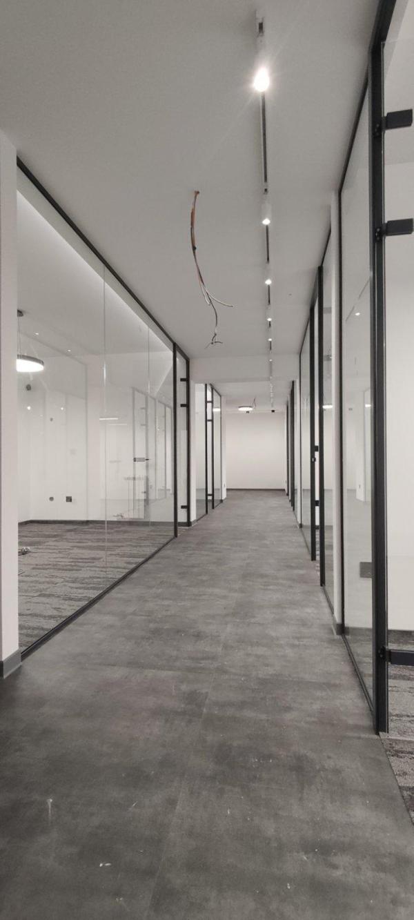 Slika 5 - Dragoslava Srejovića,  Lokal za izdavanje, 180m2, 2.880€