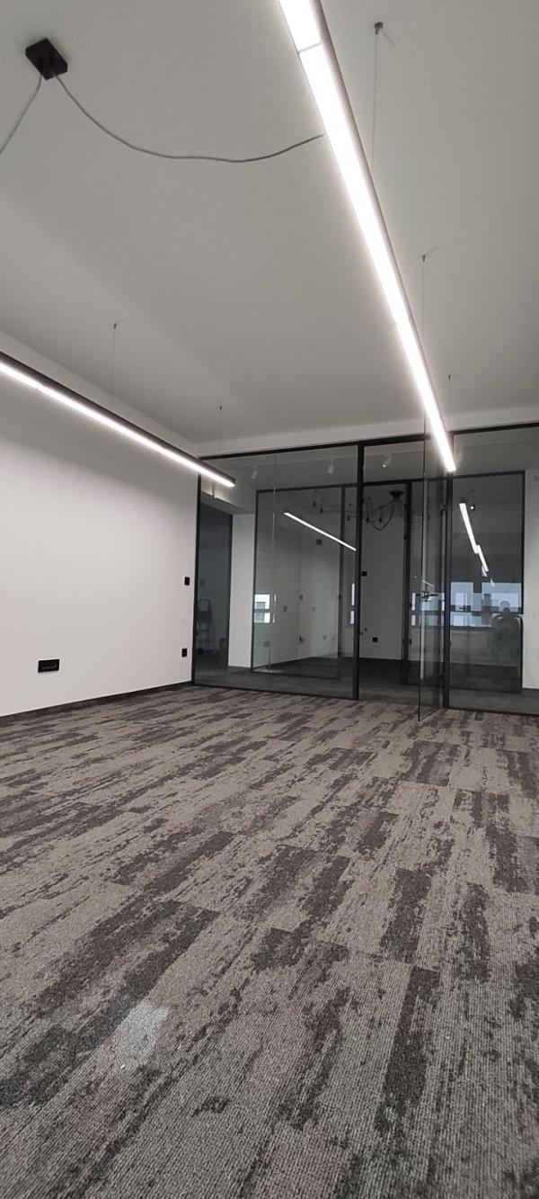 Slika 8 - Dragoslava Srejovića,  Lokal za izdavanje, 180m2, 2.880€