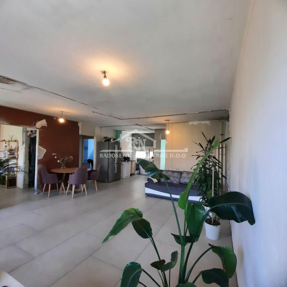 Glavna slika -Bulevar oslobođenja, Trosoban stan na prodaju, 84m2, 197.000€