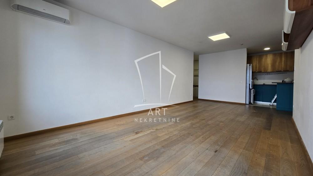 Slika 2 - Tadije Sondermajera, Četvorosoban stan za izdavanje, 106m2, 1.600€