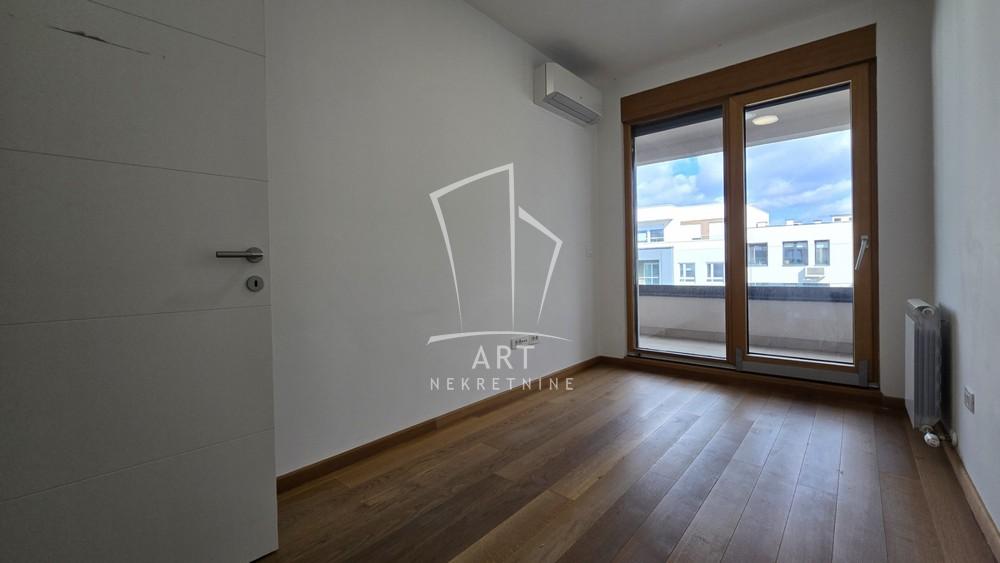 Slika 3 - Tadije Sondermajera, Četvorosoban stan za izdavanje, 106m2, 1.600€