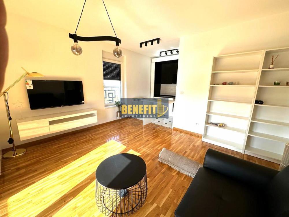 Slika 5 - Dvosoban stan za izdavanje, 50m2, 700€