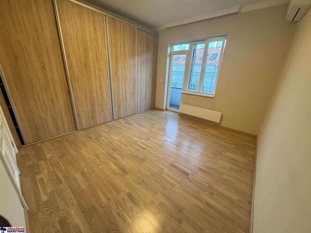 Glavna slika -Strahinjića Bana, Trosoban stan na prodaju, 56m2, 319.000€