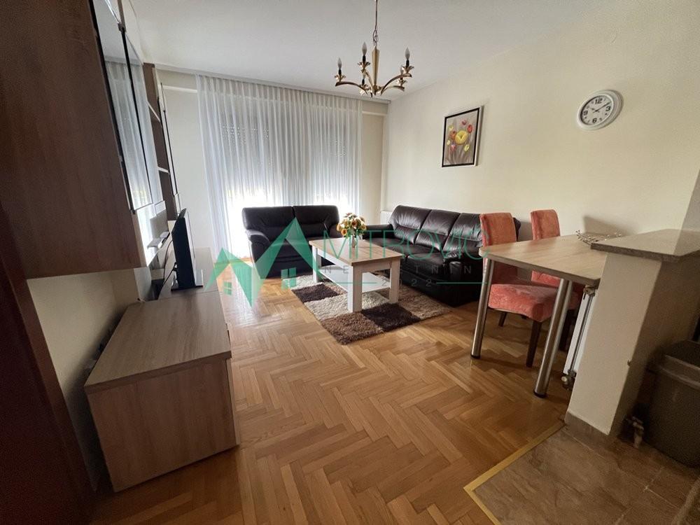 Glavna slika -Jednoiposoban stan za izdavanje, 44m2, 450€