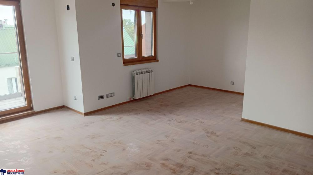 Slika 4 - Zahumska, Šestosoban stan na prodaju, 132m2, 545.000€