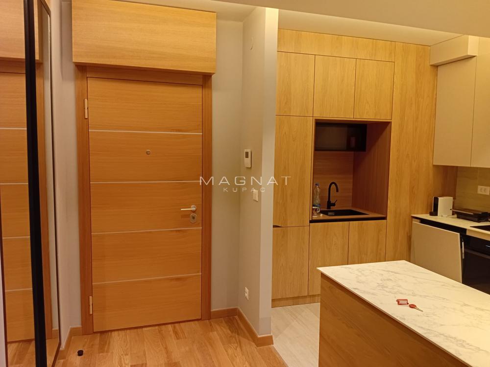 Slika 4 - Tadije Sondermajera, Trosoban stan za izdavanje, 98m2, 2.000€