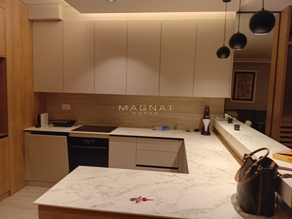 Slika 7 - Tadije Sondermajera, Trosoban stan za izdavanje, 98m2, 2.000€