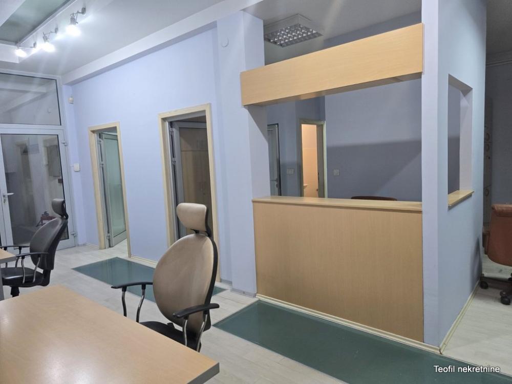 Slika 2 - Makenzijeva,  Lokal za izdavanje, 145m2, 1.500€