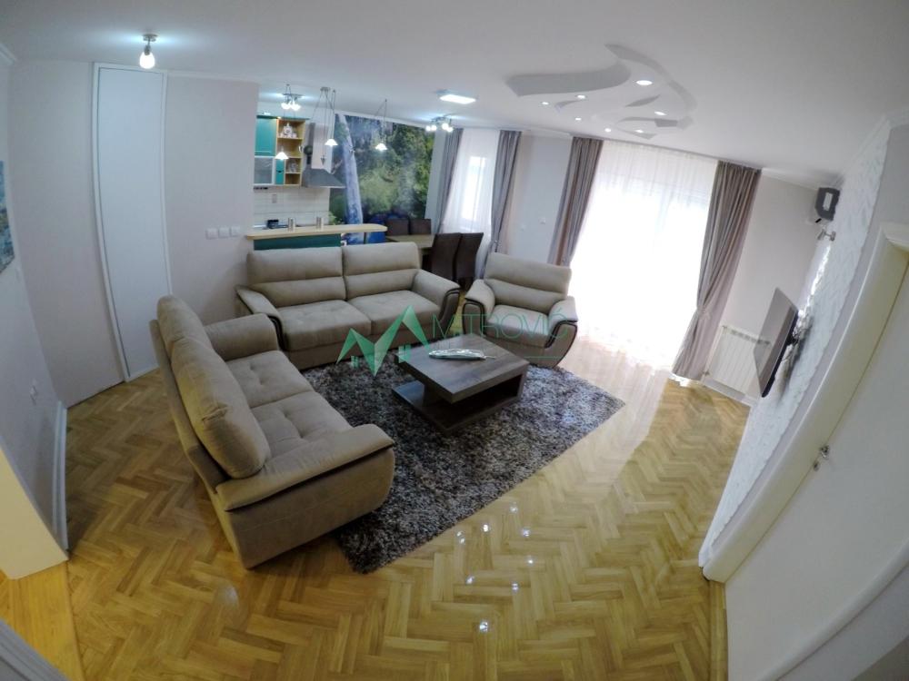 Slika 2 - Četvorosoban stan za izdavanje, 124m2, 1.500€