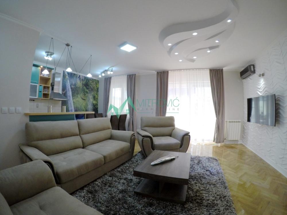 Slika 3 - Četvorosoban stan za izdavanje, 124m2, 1.500€