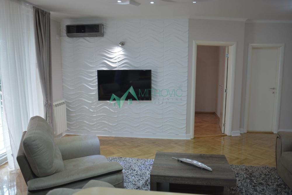 Slika 7 - Četvorosoban stan za izdavanje, 124m2, 1.500€