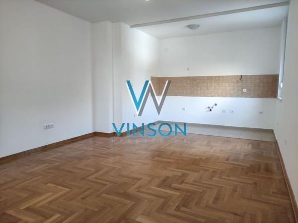 Slika 3 - Sremska,  Lokal za izdavanje, 47m2, 500€