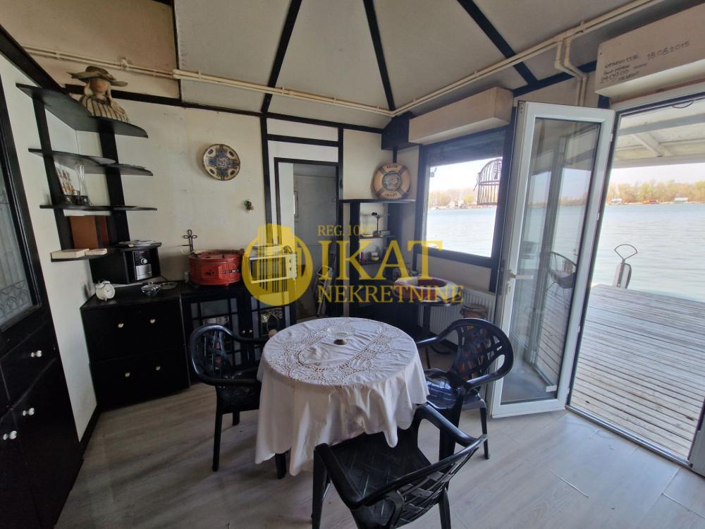 Glavna slika -Obrenovački drum,  Kuća na prodaju, 135m2, 84.900€