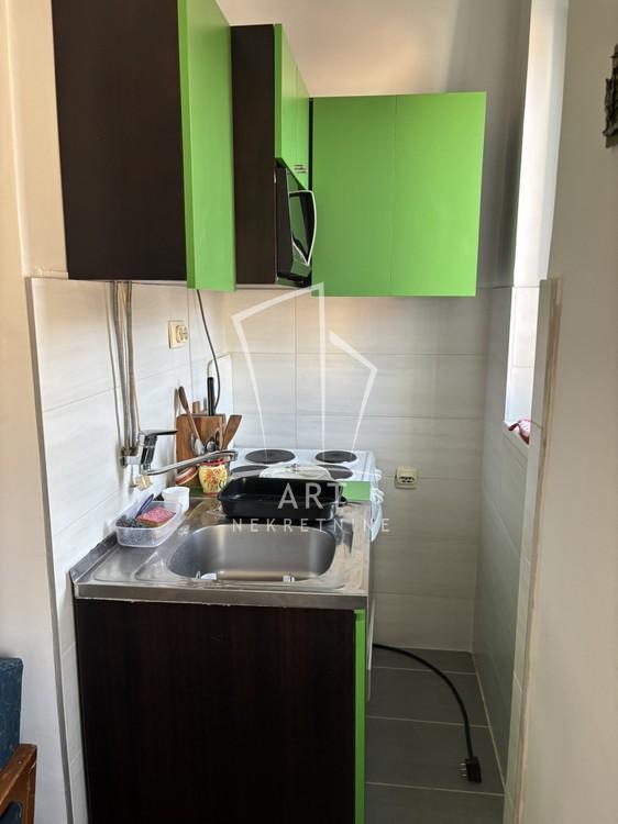 Slika 1 - Ulcinjska, Jednoiposoban stan za izdavanje, 40m2, 350€