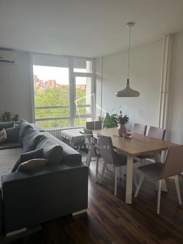 Slika 3 - Paunova, Trosoban stan za izdavanje, 81m2, 700€