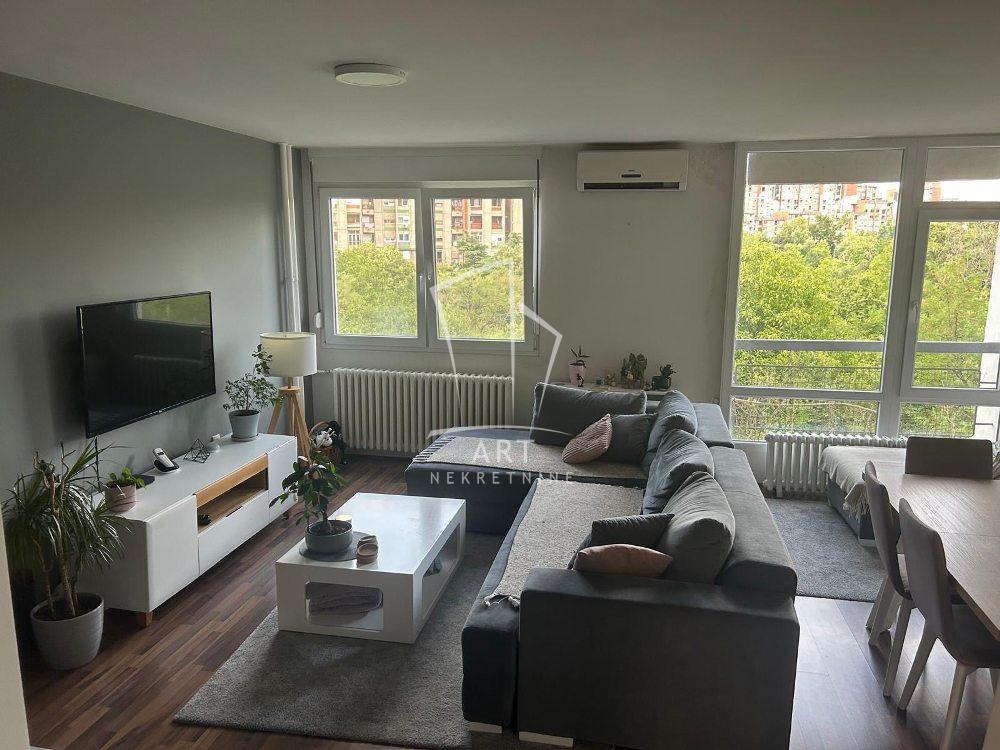 Glavna slika -Paunova, Trosoban stan za izdavanje, 81m2, 700€