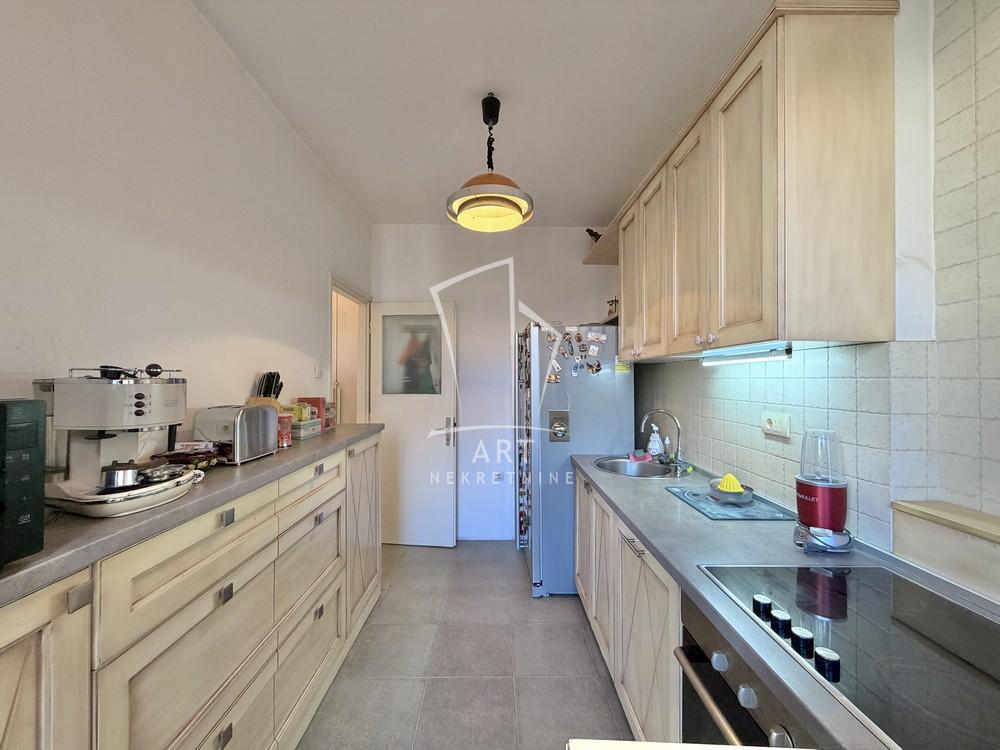 Slika 6 - Resavska, Jednoiposoban stan za izdavanje, 70m2, 1.300€