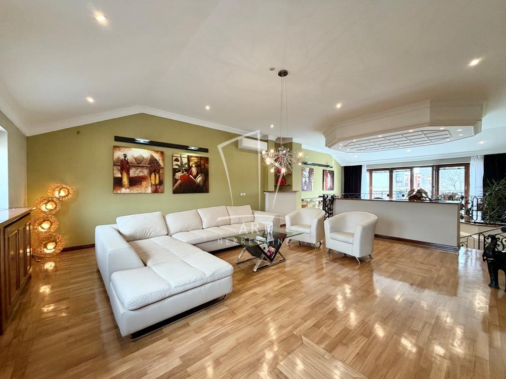 Slika 1 - Mihaila Šolohova, Petosoban stan na prodaju, 180m2, 300.000€