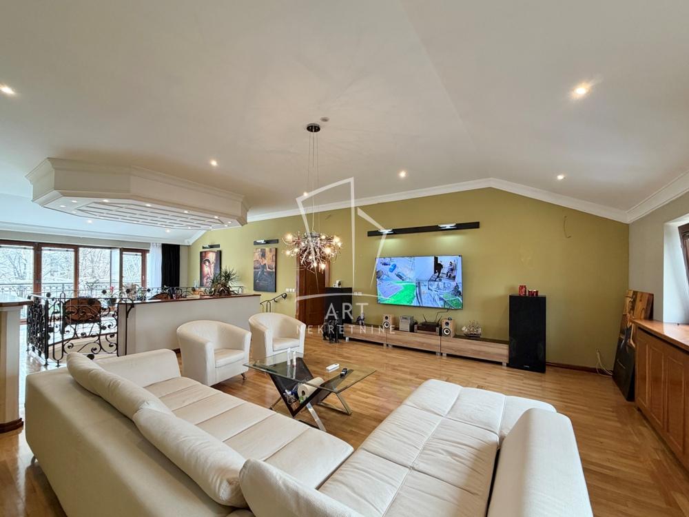 Slika 2 - Mihaila Šolohova, Petosoban stan na prodaju, 180m2, 300.000€