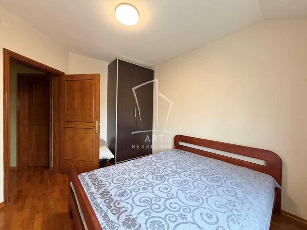 Slika 7 - Mihaila Šolohova, Petosoban stan na prodaju, 180m2, 300.000€