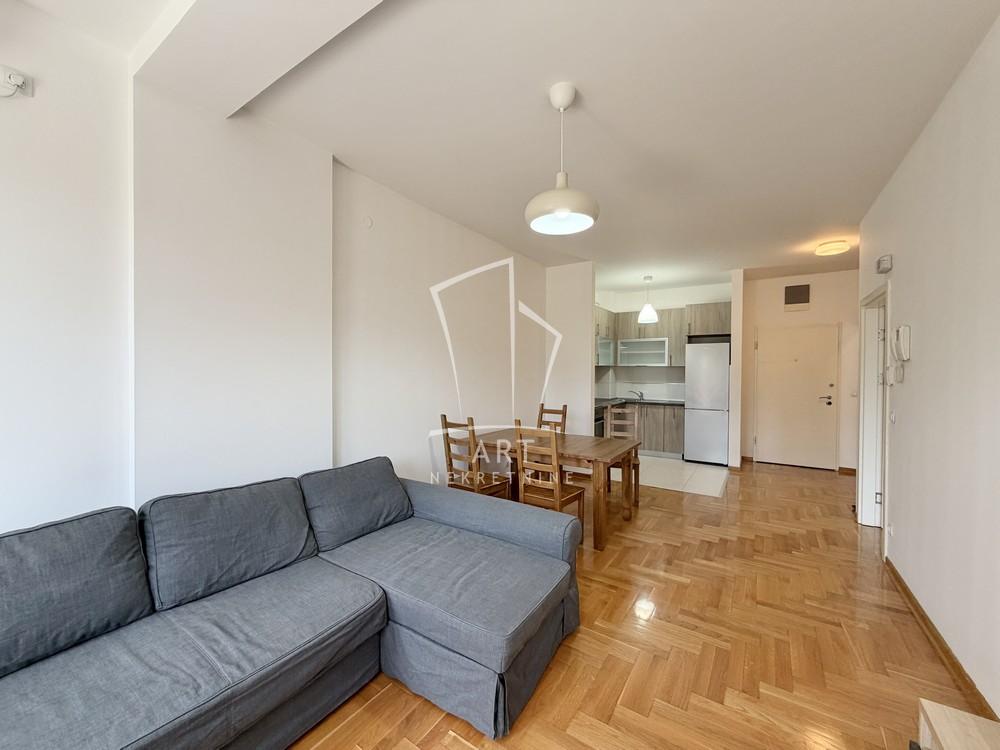 Slika 2 - Šumatovačka, Dvosoban stan za izdavanje, 58m2, 550€