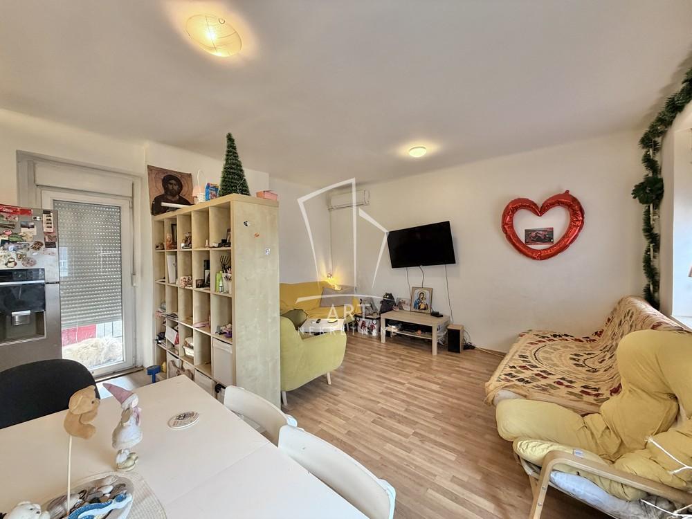 Slika 1 - Đure Daničića, Trosoban stan na prodaju, 71m2, 245.000€