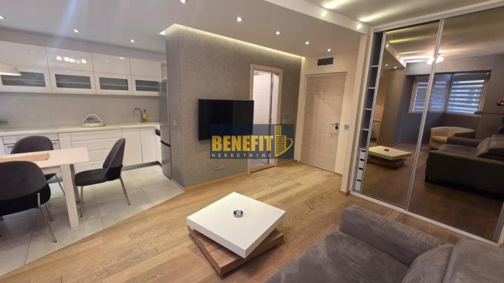 Glavna slika -Dvosoban stan za izdavanje, 41m2, 650€