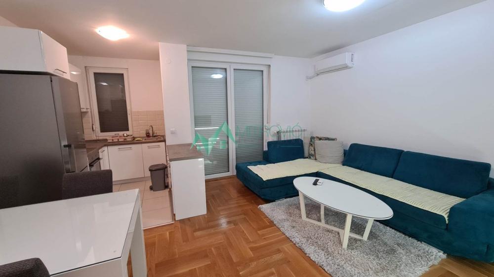 Slika 2 - Dvoiposoban stan za izdavanje, 61m2, 550€