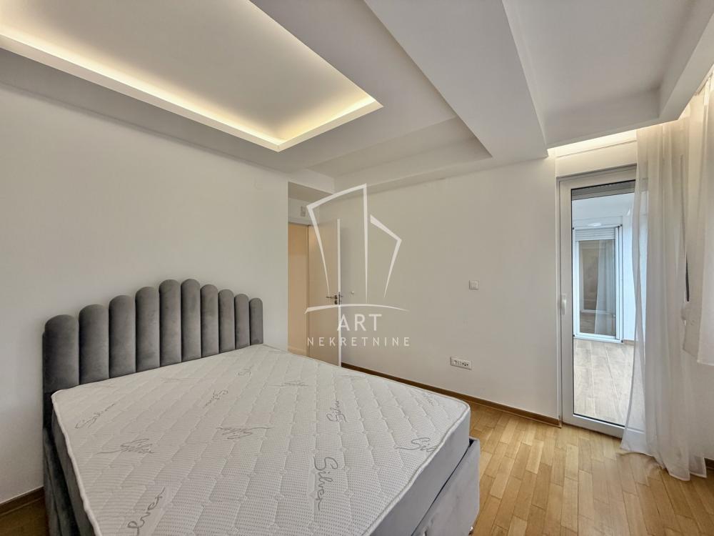 Slika 3 - Bulevar kneza Aleksandra Karađorđevića, Četvorosoban stan za izdavanje, 115m2, 2.500€