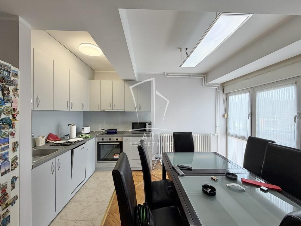 Slika 4 - Visokog Stevana, Četvorosoban stan na prodaju, 94m2, 350.000€