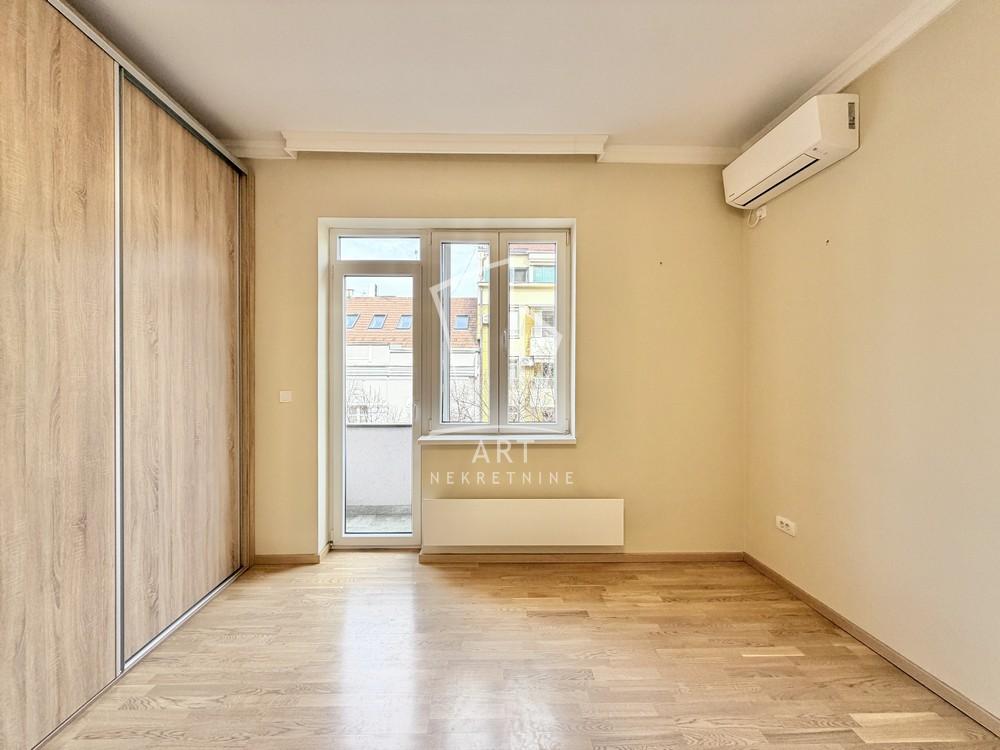 Slika 4 - Strahinjića Bana, Trosoban stan na prodaju, 56m2, 319.000€