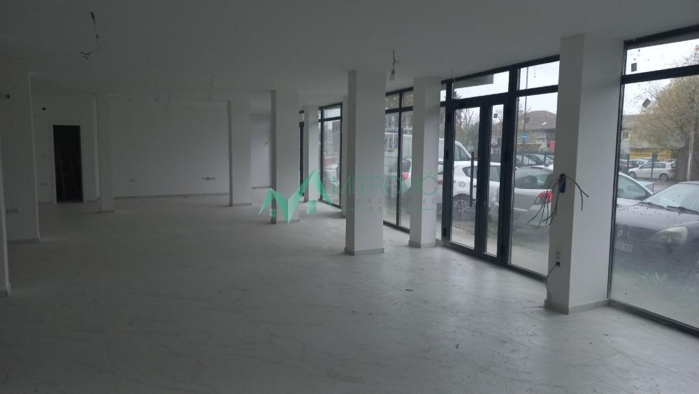 Slika 1 -  Lokal za izdavanje, 421m2, 4.000€