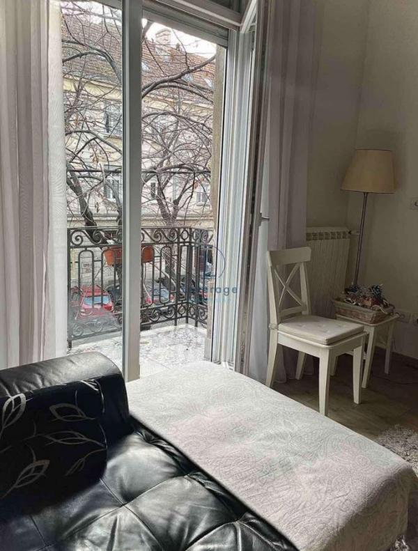 Slika 4 - Gundulićev venac, Trosoban stan za izdavanje, 86m2, 1.100€