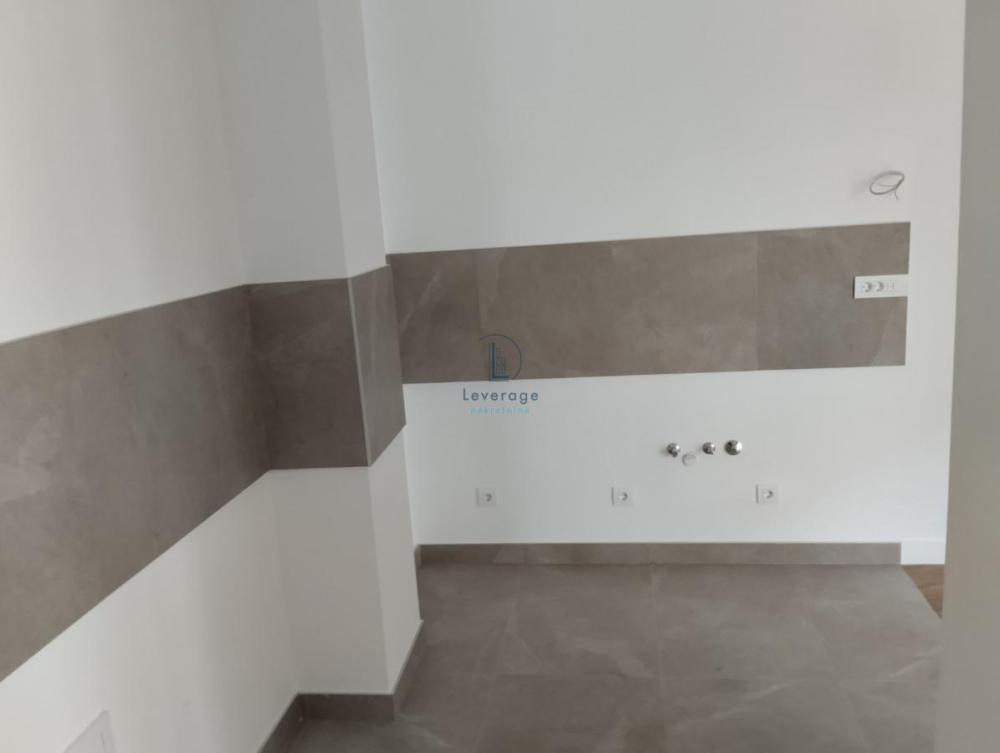 Slika 2 - Cara Dušana, Jednosoban stan za izdavanje, 31m2, 650€